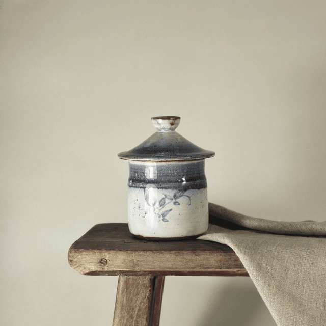 Pot à couvercle en grès